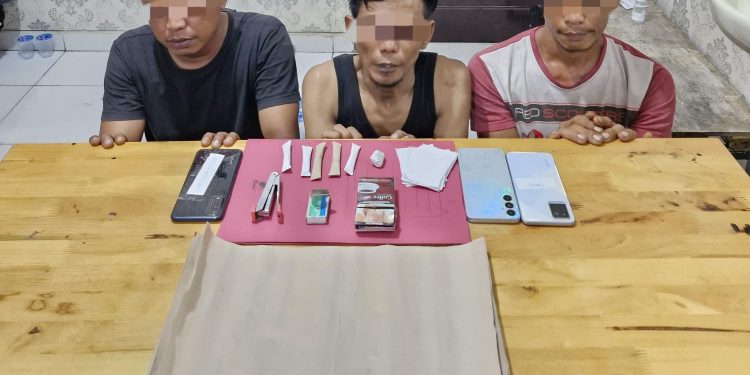 Tiga Pelaku Kasus Narkotika Jenis Daun Ganja Diciduk Oleh Sat Narkoba Polres Siak