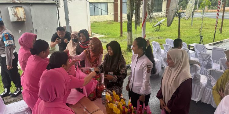 Bazar Ramadhan Polri Presisi Dan Baksos Ramadhan Bhayangkari 2025 Meriahkan Bulan Suci Di Polres Siak