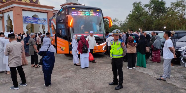 Pengamanan Pelepasan Calon Jemaah Haji Kecamatan Tualang Berjalan Aman Dan Lancar