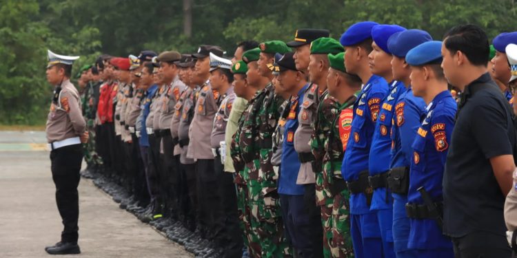 Jelang Pelantikan Bupati Dan Wakil Bupati Siak, 417 Personel Gabungan Dikerahkan Dalam Apel Pengamanan