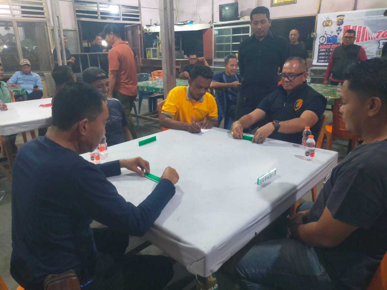 Polsek Kandis Gelar Turnamen Domino Sambut Hari Bhayangkara ke-79