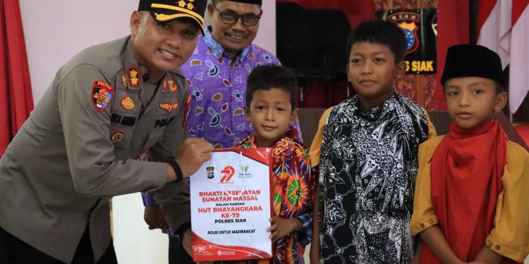 Bhakti Kesehatan Sunatan Masal Polres Siak Meriahkan HUT Bhayangkara Ke-79 Tahun 2025