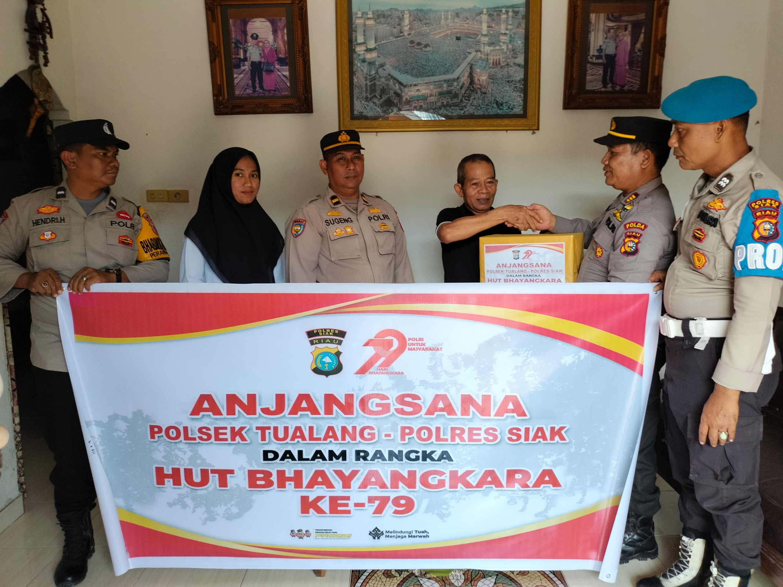 Polsek Tualang Gelar Anjangsana Ke Purnawirawan Polri Dalam Rangka Hari Bhayangkara Ke-79
