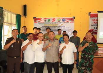 Deklarasi Kampung Bebas Narkoba Dan Penyerahan Bansos, Warnai Peringatan Hari Bhayangkara ke-79 Di Desa Benteng Hilir