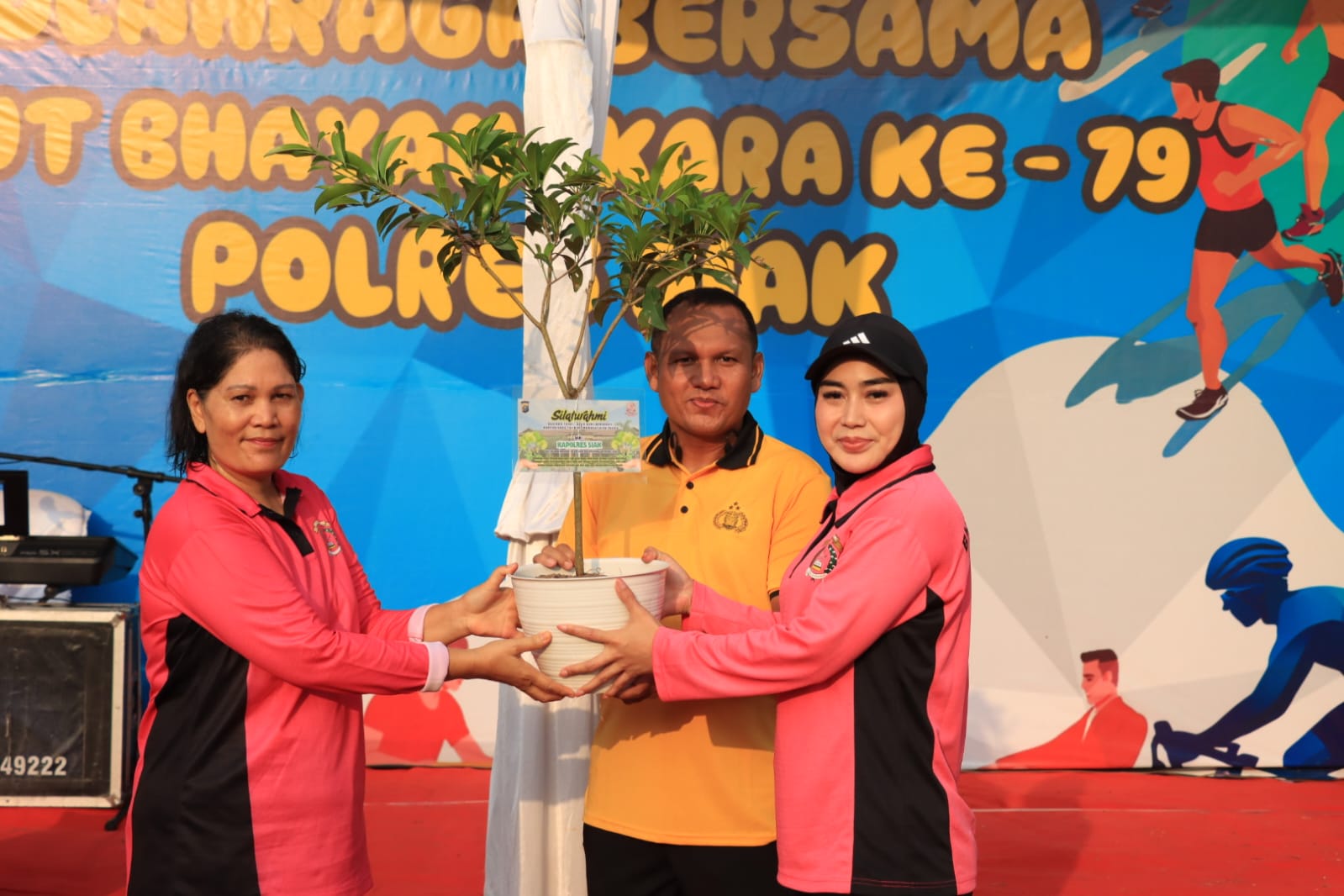 Semarak Olahraga Bersama Warnai Peringatan Hari Bhayangkara ke-79 Di Mapolres Siak