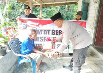 Polsek Tualang Gelar Jumat Berkah, Bantu Warga Sakit Di Kampung Maredan Barat
