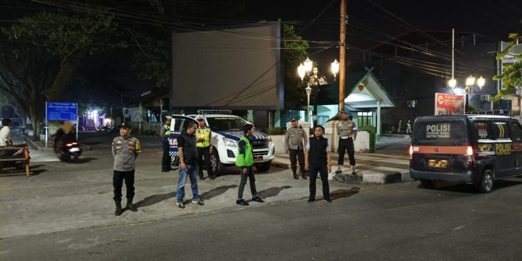 Polsek Tualang Gelar Patroli KRYD, Pastikan Situasi Aman Dan Kondusif Di Akhir Pekan