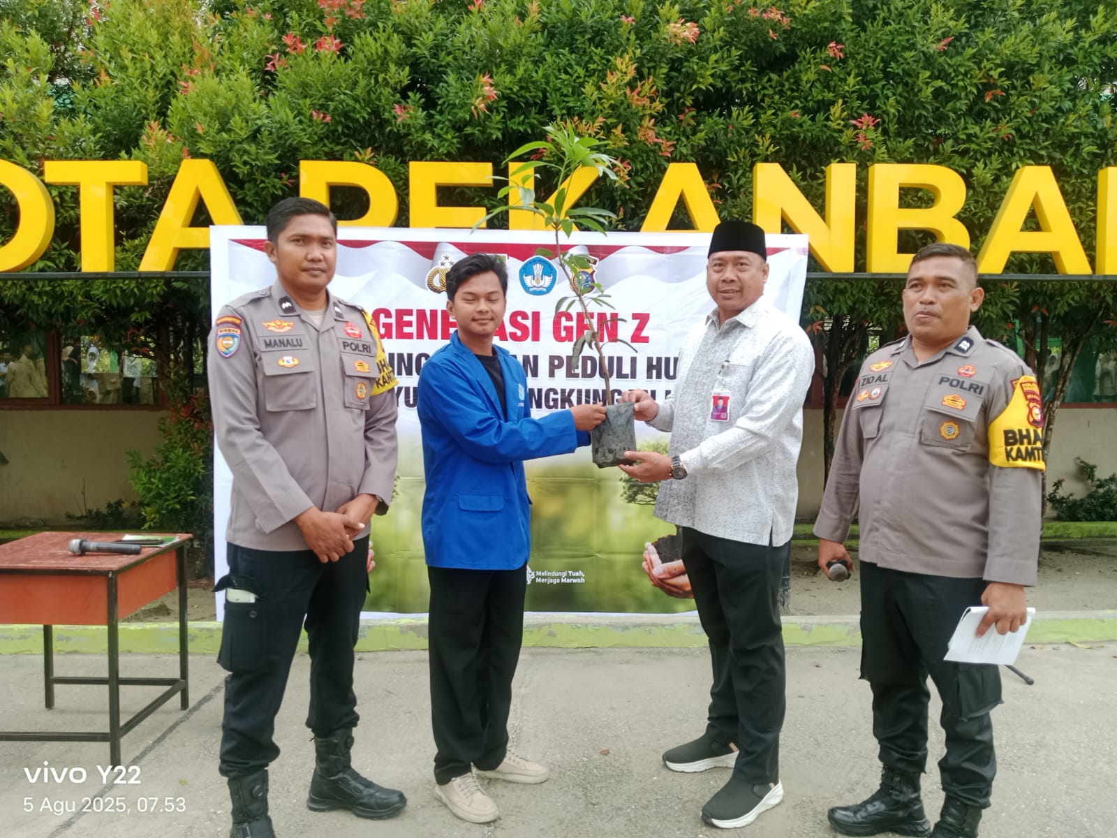Program Green Policing Polda Riau Hadir Di Sekolah MAN 4 Pekanbaru
