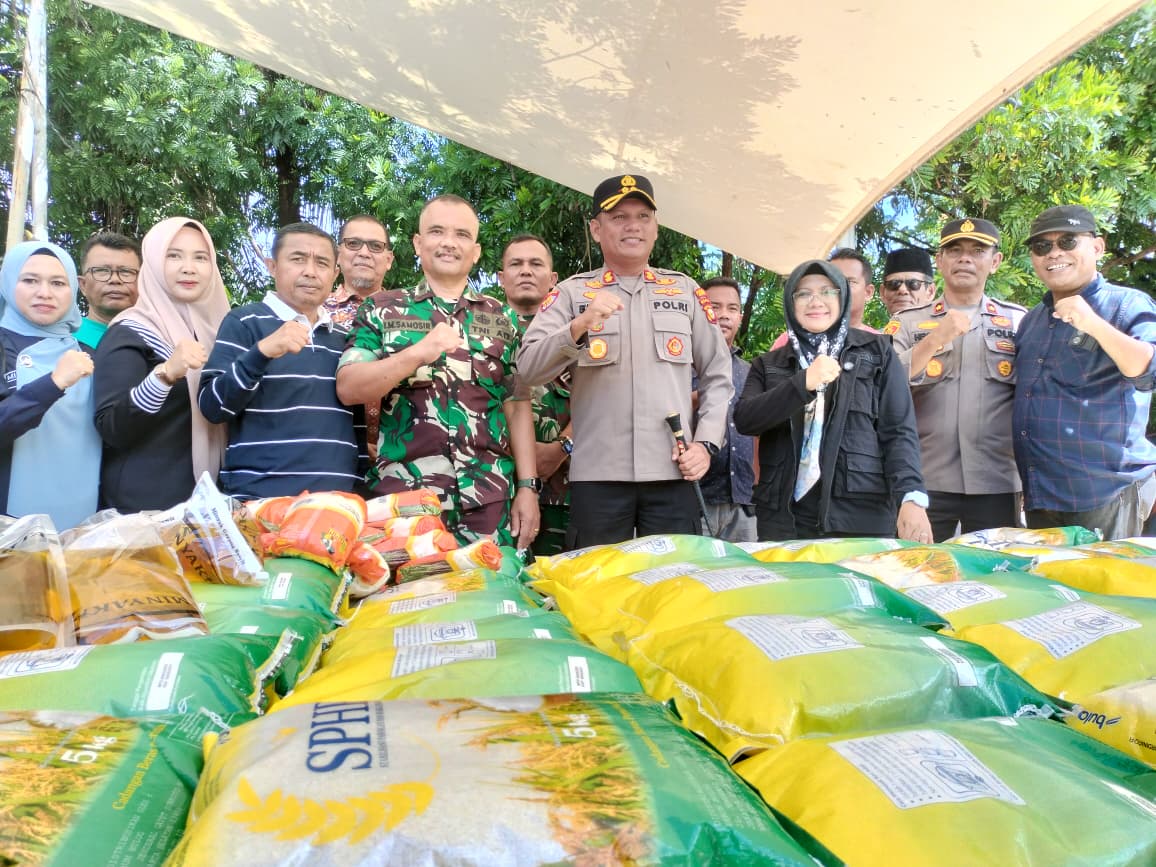Pasar Murah Bulog di Tualang Diserbu Warga, Polres Siak Pastikan Aman Dan Lancar