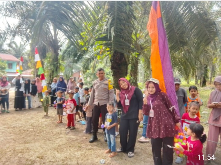 Rayakan HUT RI ke-80, Warga Maredan Barat Dapat Pengamanan Bhabinkamtibmas
