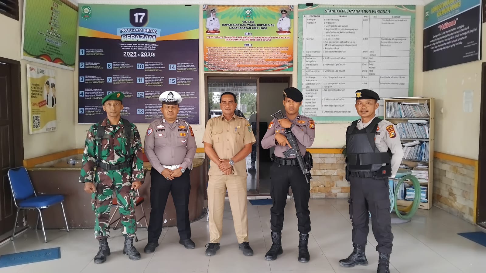 TNI-Polri Gelar Patroli Sinergitas Di Minas, Pastikan Kamtibmas Aman Dan Kondusif