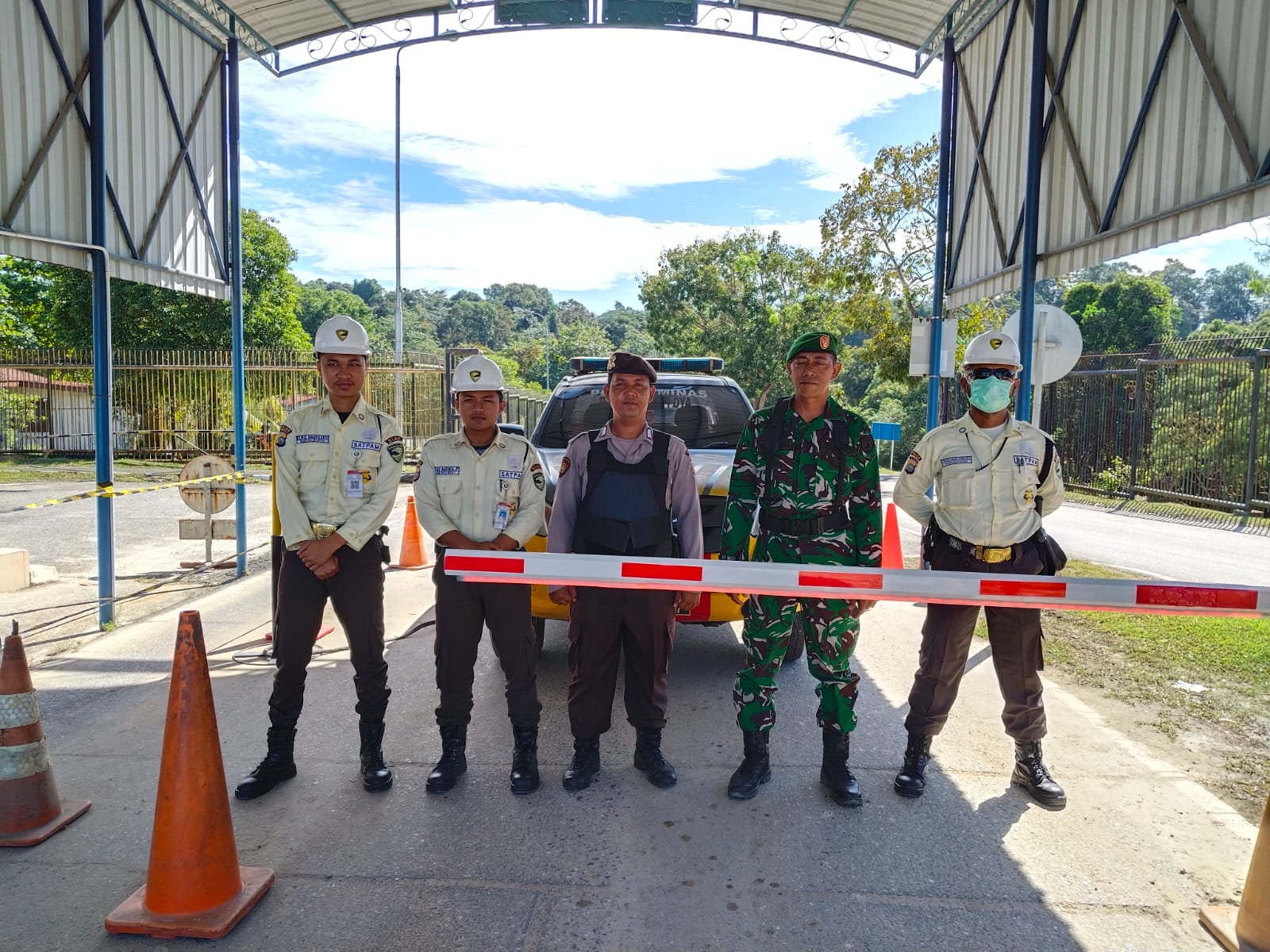 Sinergitas TNI-Polri Gelar Patroli Bersama Di Minas, Ciptakan Situasi Aman dan Kondusif