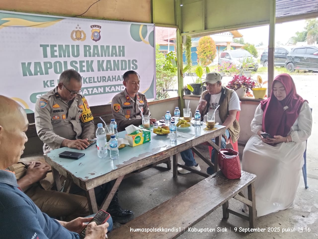 Bangun Kebersamaan, Kapolsek Kandis Gelar Temu Ramah Dan Sambang Masyarakat di Kelurahan Telaga Samsam