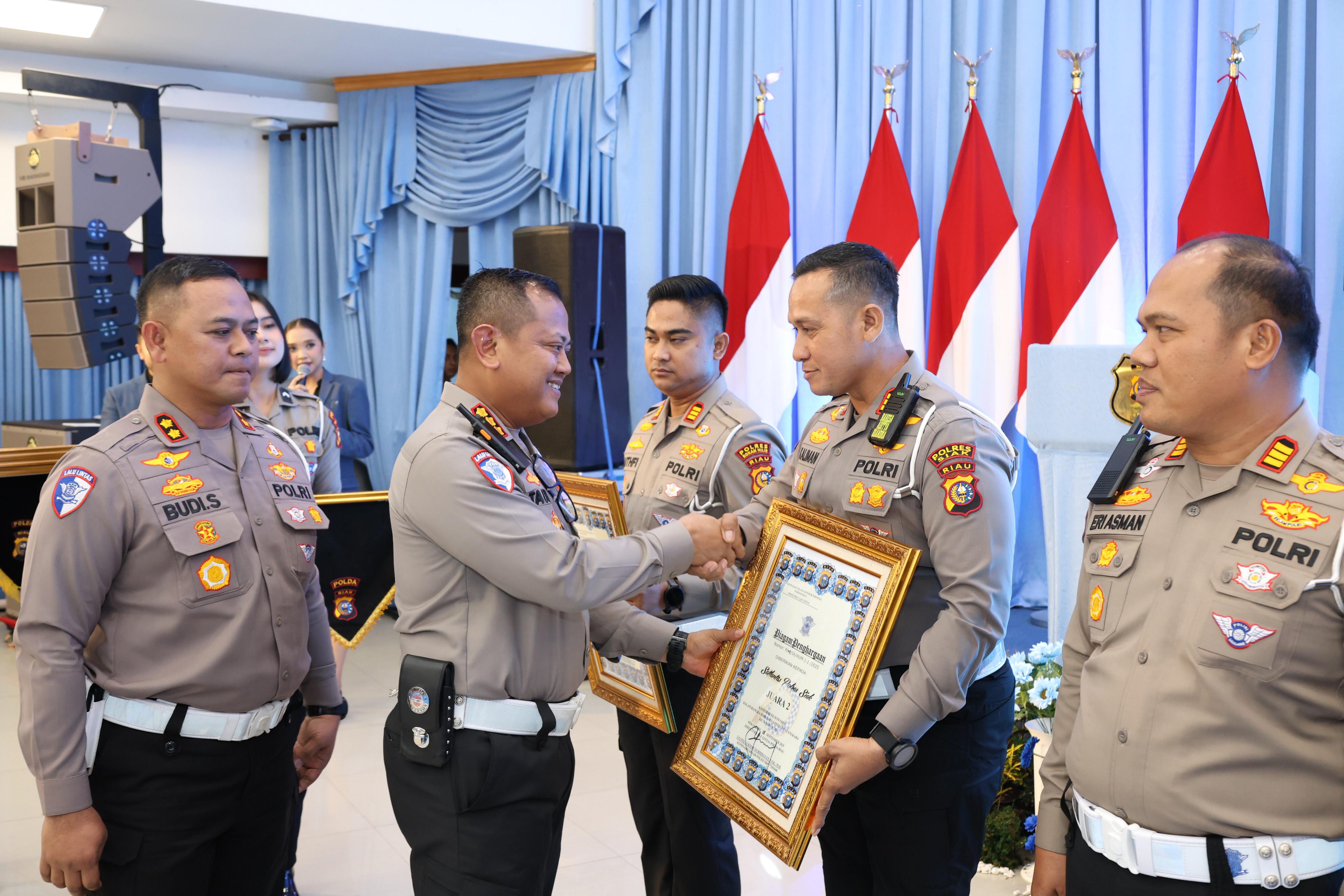 Polres Siak Raih Prestasi di HUT Lalu Lintas Bhayangkara ke-70 Polda Riau