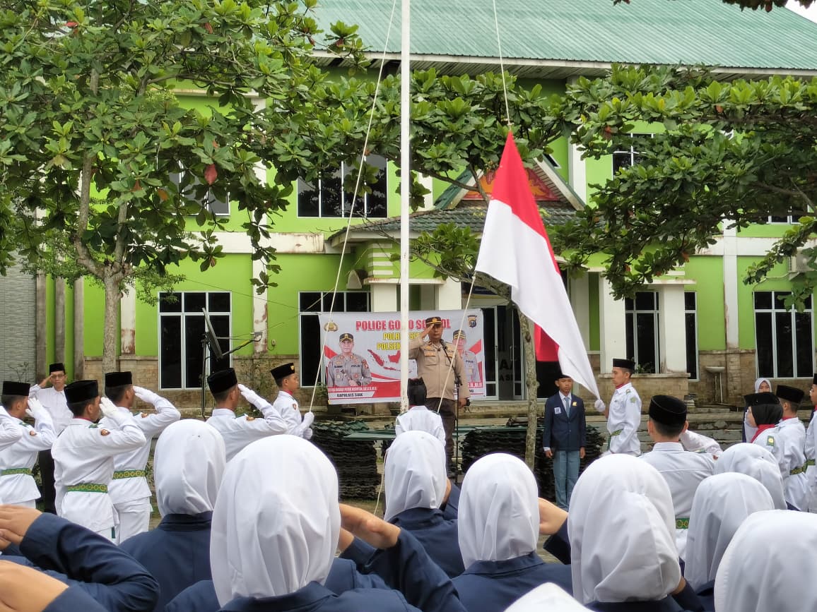 340 Siswa MAN Insan Cendikia Antusias Ikuti Program Police Goes To School