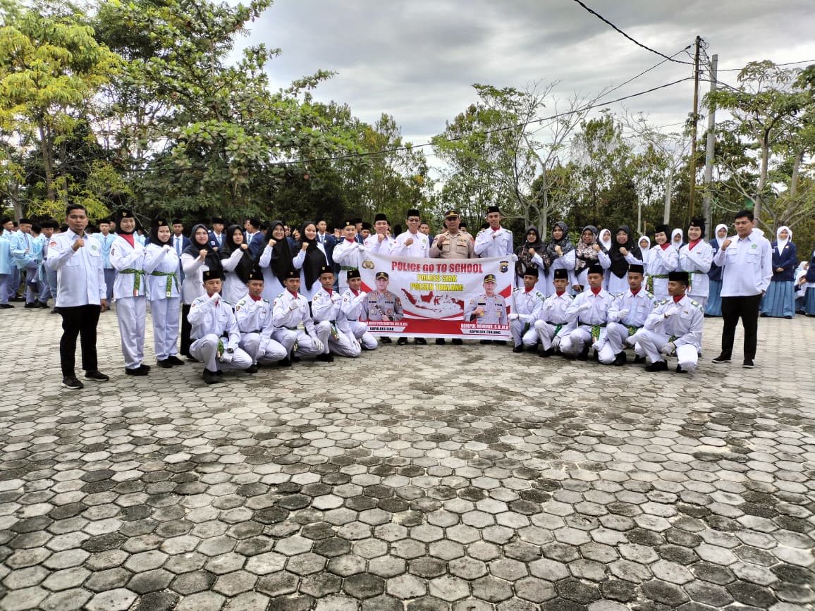 340 Siswa MAN Insan Cendikia Antusias Ikuti Program Police Goes To School