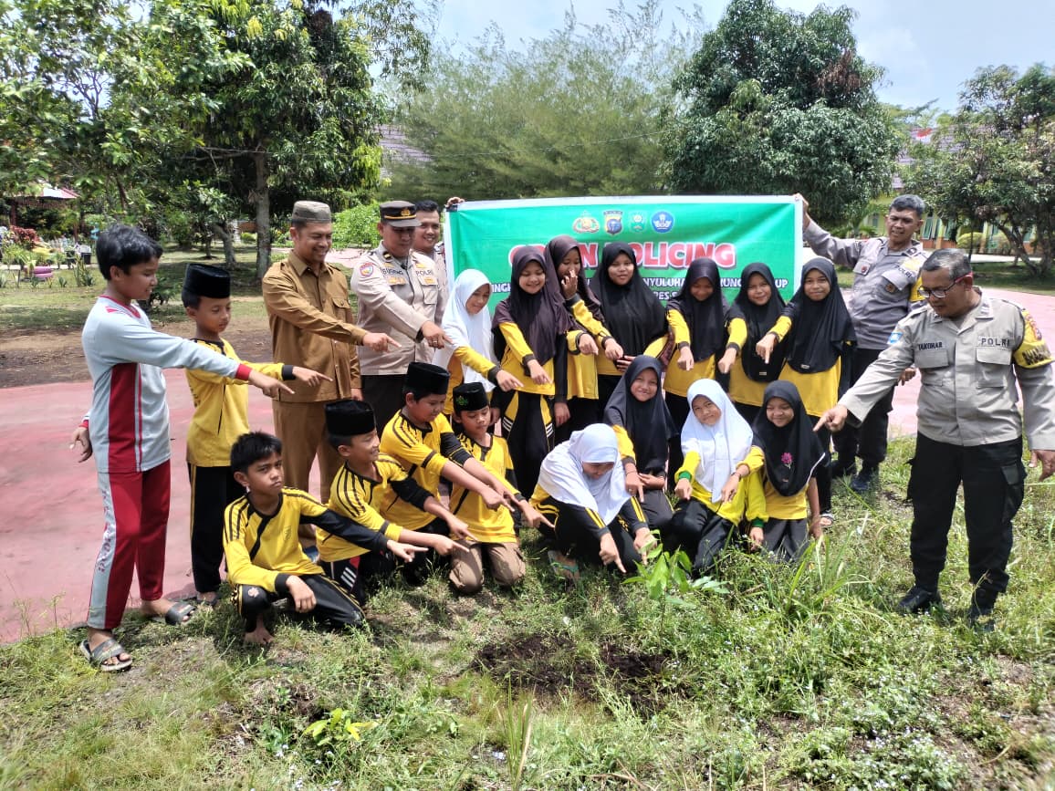 Edukasi Lingkungan, Polsek Tualang Turun ke Sekolah Lewat Program Green Policing