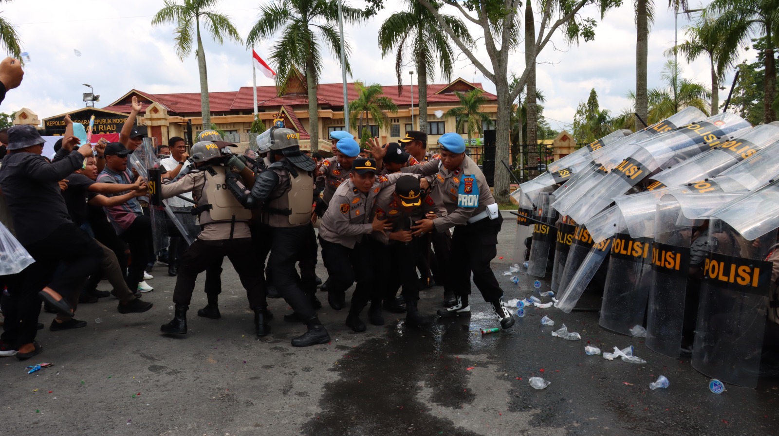 Polres Siak Gelar Simulasi Sistem Pengamanan Mako, Karo Ops Polda Riau Tekankan Kesiapsiagaan Dan Profesionalisme Personel