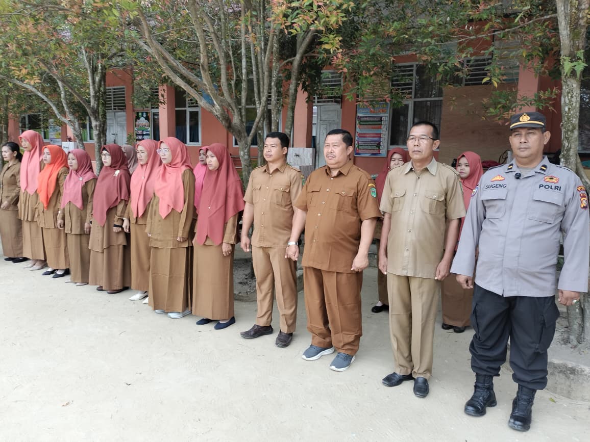 Polsek Tualang Gelar Police Goes To School Di SDN 15 Perawang, Ajak Siswa Disiplin dan Anti-Bullying