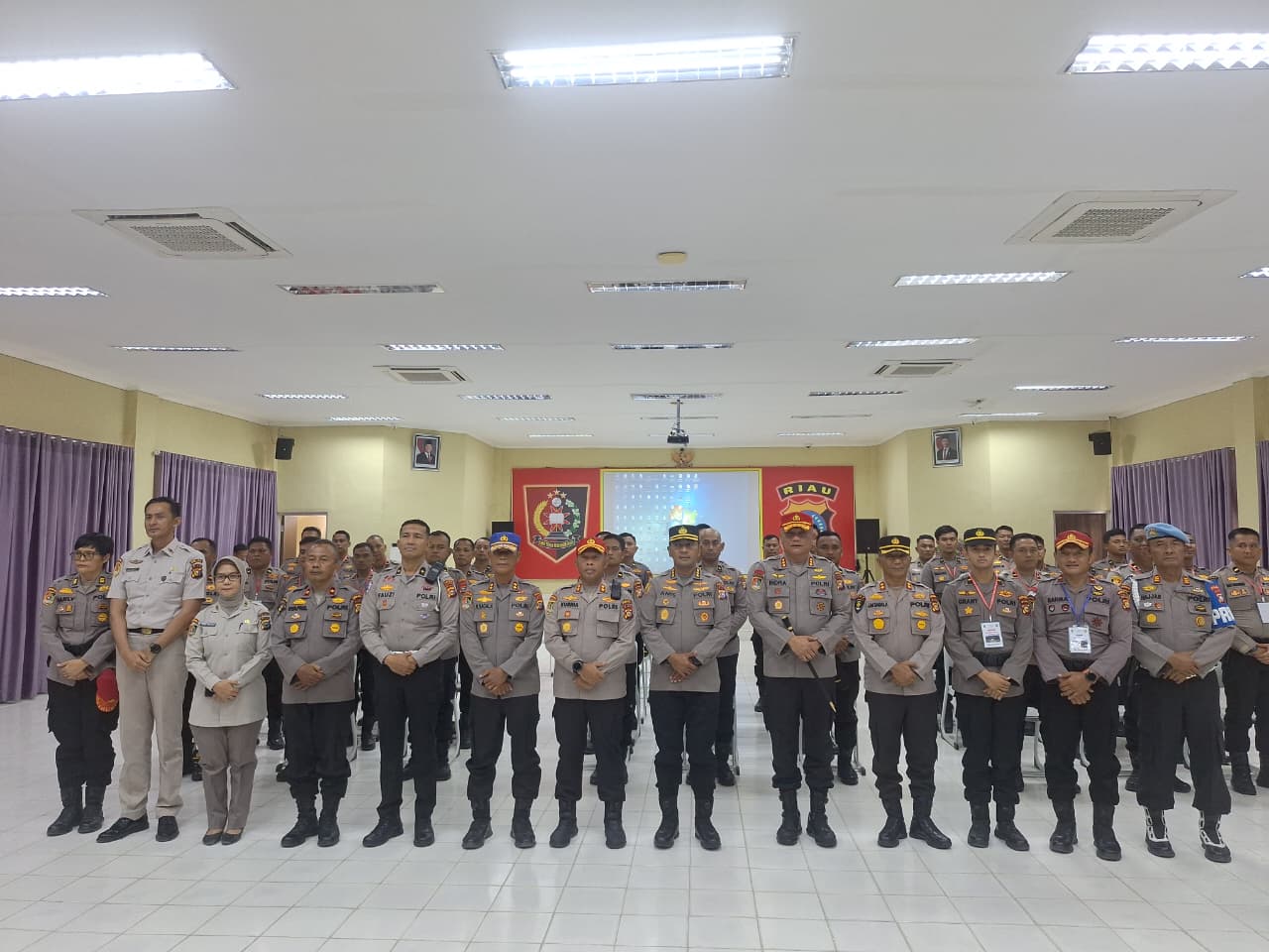 Polda Riau Gelar Pelatihan Kompetensi PAMAPTA, Jadi Garda Terdepan Pelayanan Polri