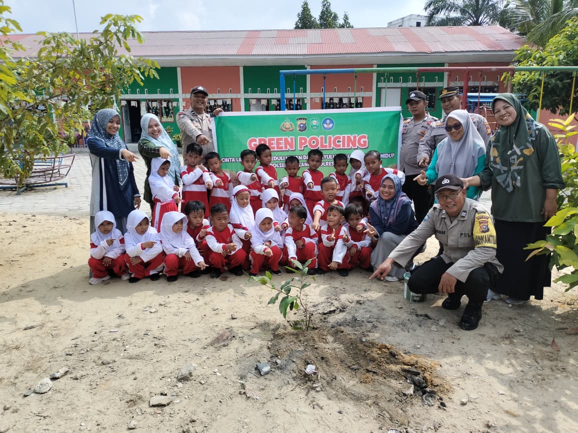 Green Policing, Polsek Tualang Ajak Anak TK Cinta Alam dan Jaga Lingkungan
