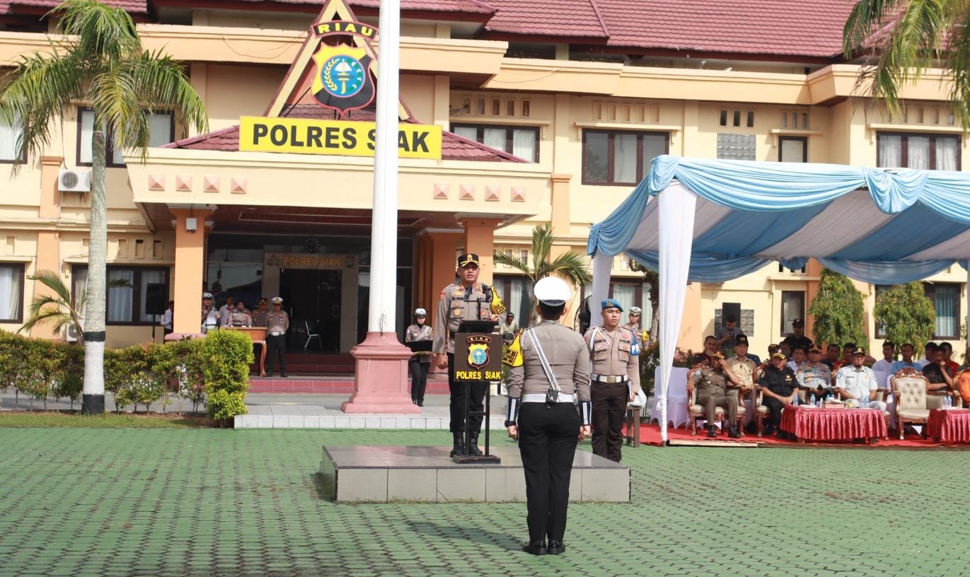 Apel Gelar Pasukan Operasi Zebra Lancang Kuning 2025 di Polres Siak, Kapolres Tekankan Humanis & Zero Komplain