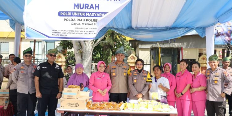 Polres Siak Gelar Gerakan Pangan Murah, Warga Serbu Sembako Harga Terjangkau