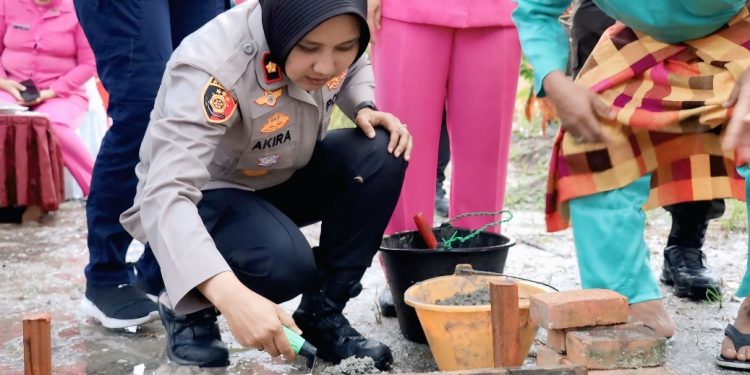 ASA BARU DI HARI BHAYANGKARA Ke 80 : Polres Siak Bangun Rumah Layak Huni untuk Pak Siar